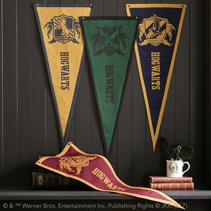 Illustration for article titled Finally, the Chance to Slather Your Lounge With Harry Potter ParaphernaliaÂ